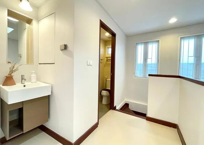 Velin Chinatown - Entire House With 2 Bedrooms 펜션 방콕
